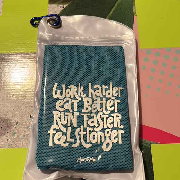 🔥Brand New Miss to Mrs Sweating for the Wedding work out items B96 - Picture 2 of 5